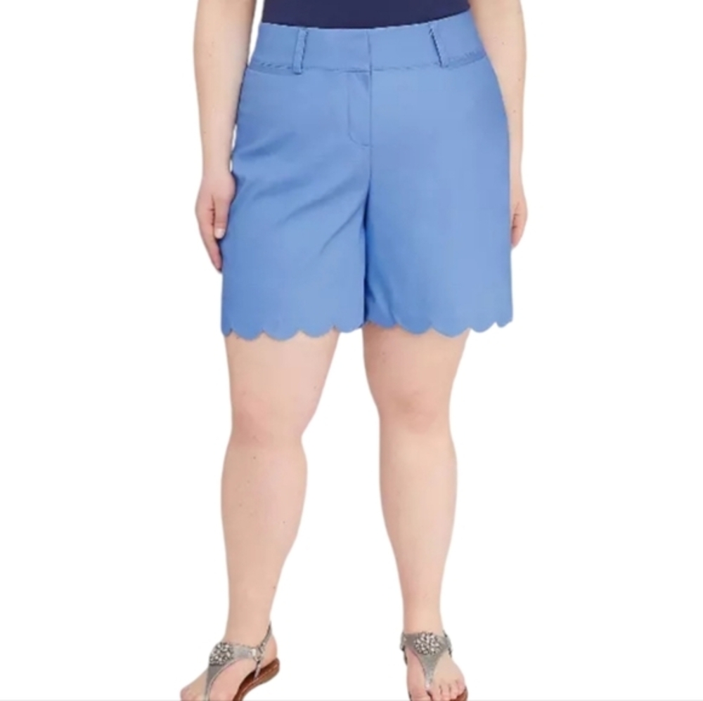 LANE BRYANT ALLIE Modern Stretch Blue Scallop Hem Short 24 Fits 24W 3X New